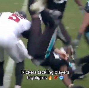 127K views · 1.1K reactions | Getting BODIED by the kicker is wild 勞 | Hurt Life News | Facebook