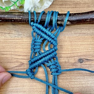 290K views · 1.2K reactions | Macrame pattern tutorial for the beginners #macrame #macramelovers | Lady Loves Knitting | Facebook