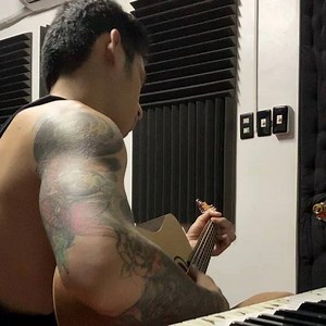 Hindi ko na mahintay mag dec 30 para sa MML party concert!! Excited nako mag perform at mag party after the show! Hahahah! Inuman na to! Advance happy new year peeps! | Michael Pangilinan (official)