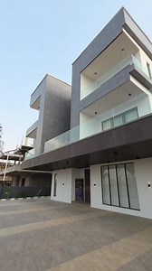 Tour Cubana Millennium City Asaba: 8-Room Mansion!