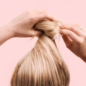 Qui parmi vous est l'heureuse propriétaire d'un BUNSTAR ? Envoyez-nous des photos de vos plus beaux chignons !!! 🤩🤩🤩 | invisibobble