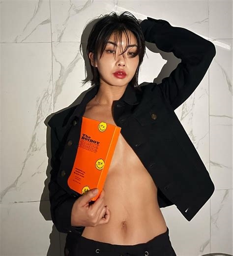 アイキ kpop nude