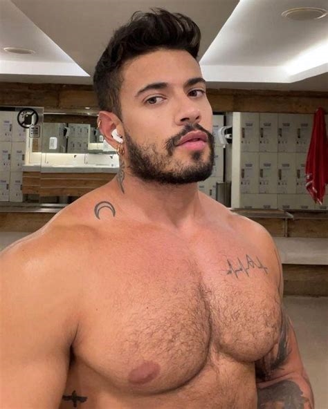 alejo ospina twitter nude