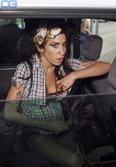 amy winehouse topless nude