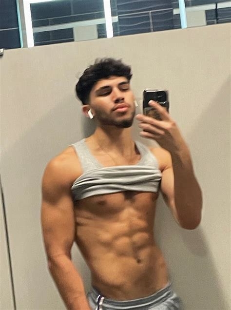 andres torres onlyfans nude
