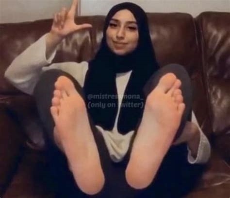 arab feet worship nude
