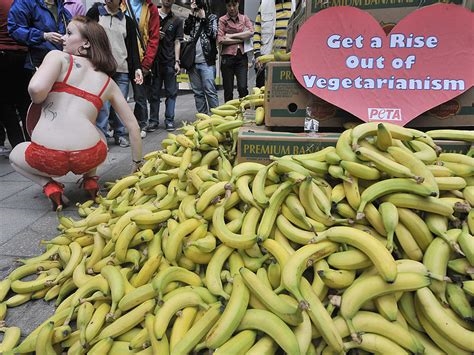 asian bananas 420 nude