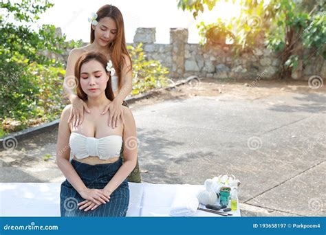 asians massage porn nude