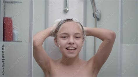 bathroom blowjobs nude
