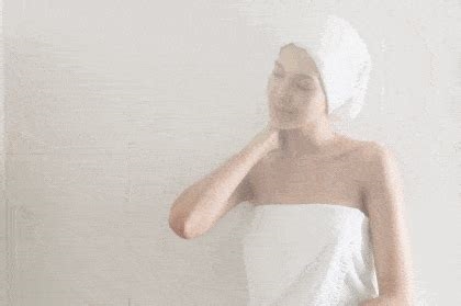big tits towel drop nude