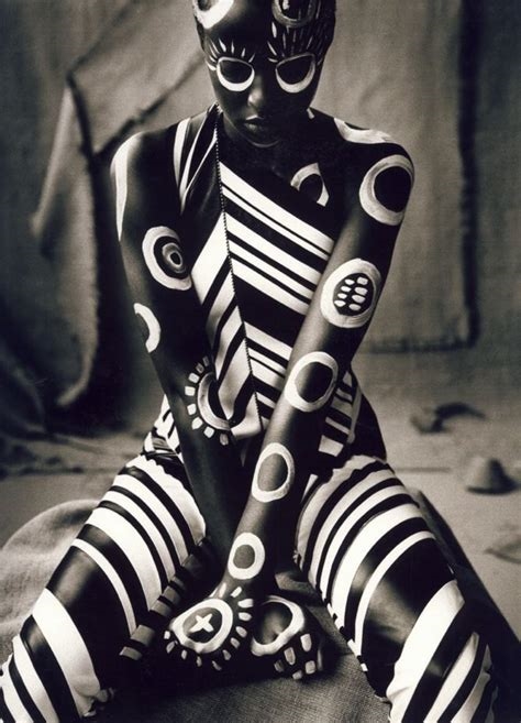 body painting black and white nude