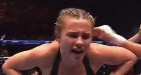 boxer flashes after win porn nude