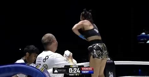 boxer flashes after win porn nude
