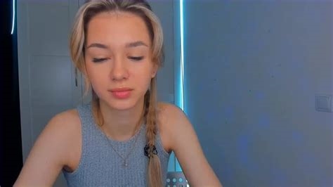 chaturbate holly_amy nude