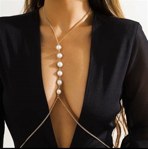 cleavage necklace nude