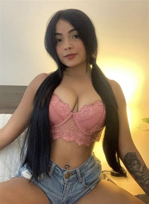 colombianas escort nude