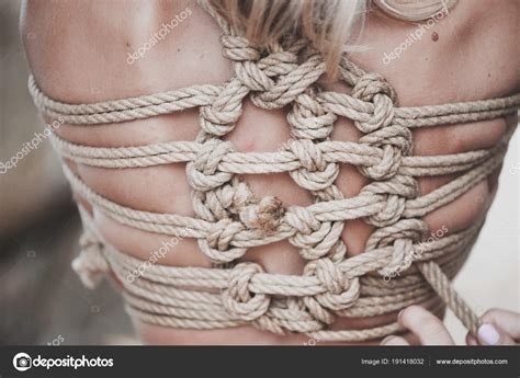 corde per bondage nude