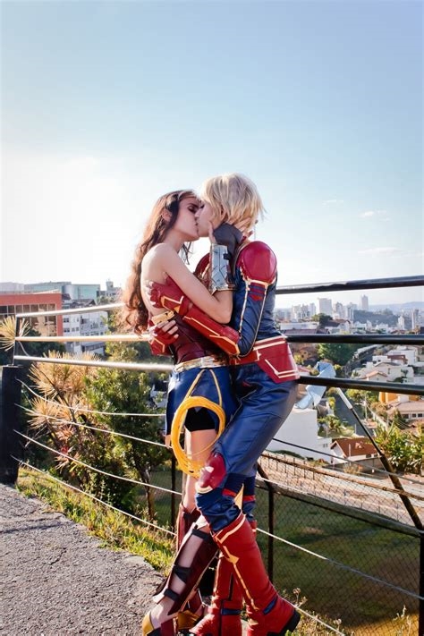 cosplay lesbian kiss nude
