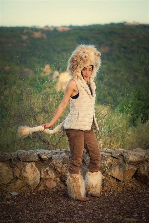 cosplay lion nude