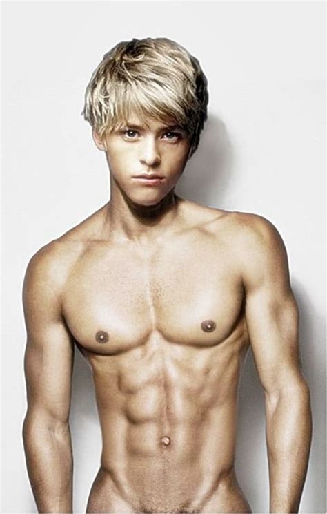 cute gay blonde nude