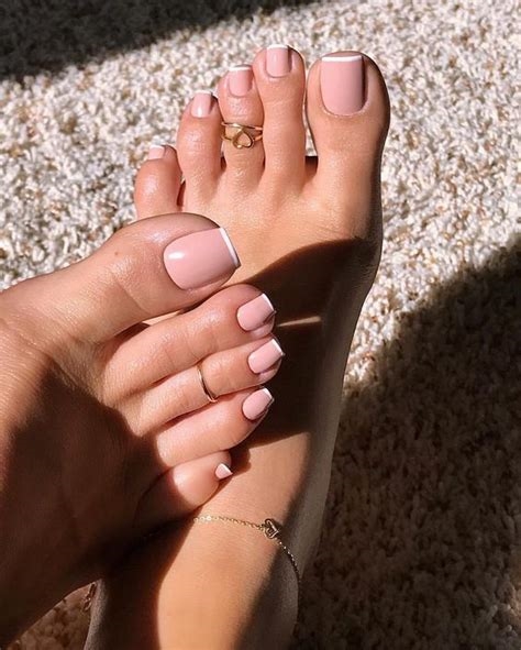 cute pink toes nude