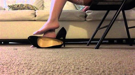 dipping shoeplay nude