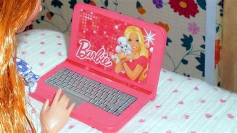 doll computer nude