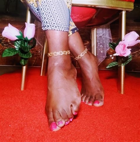 ebony goddess feet nude