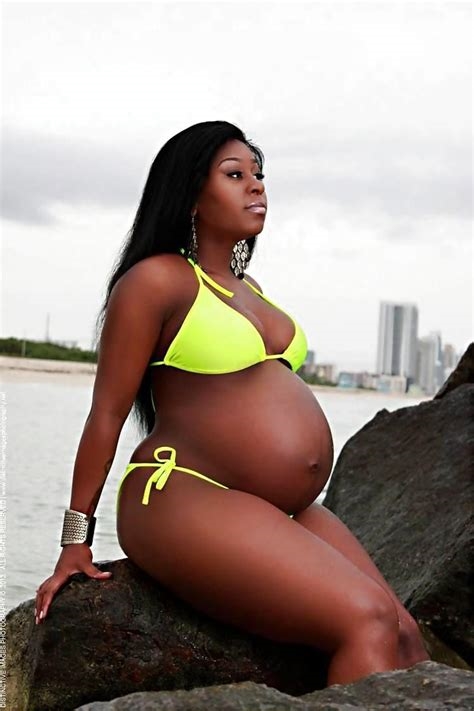 ebony pregnant nude