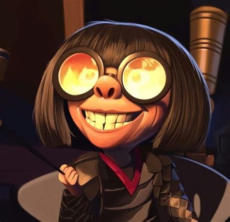 edna mode smiling nude