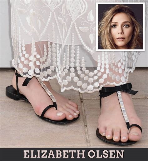 elisabeth olsen feet nude