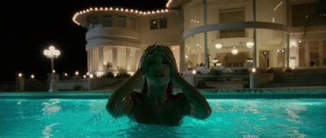 elizabeth berkley pool scene nude