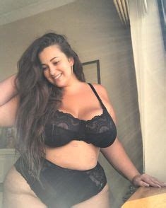 emily curvy onlyfans nude