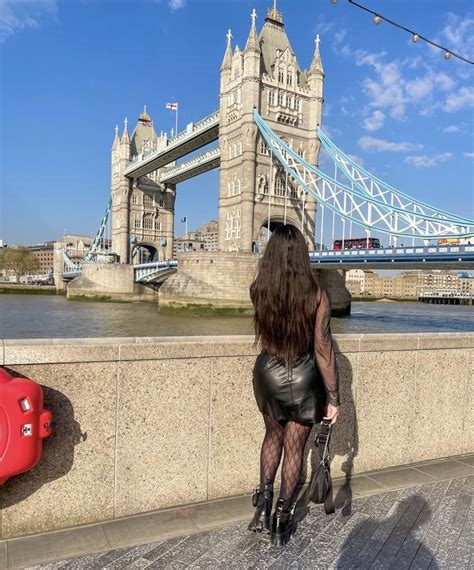 escort shemale london nude