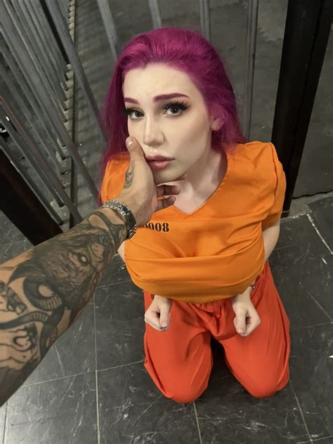 female prisoner onlyfans nude