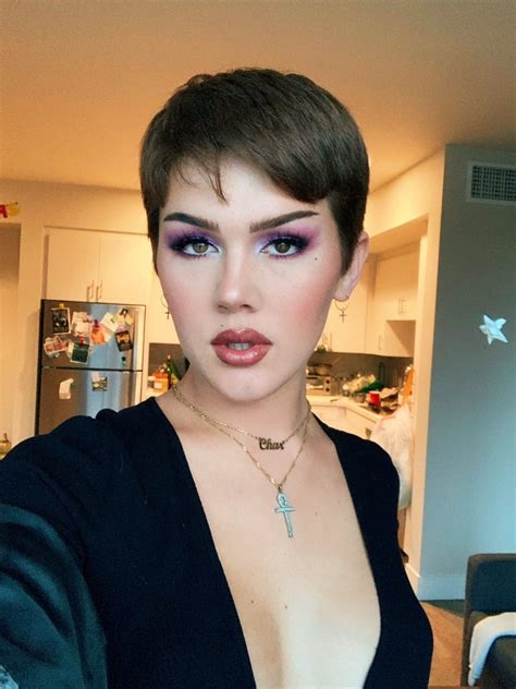 femboy makeup nude