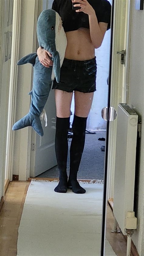 femboy sharks nude