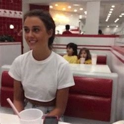 flashing in resturant nude