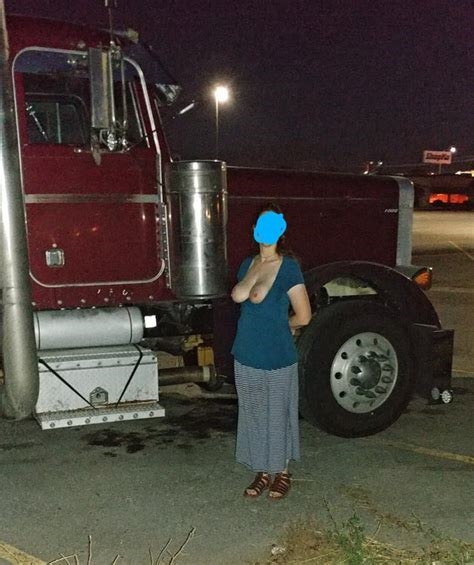 flashing to truckers nude