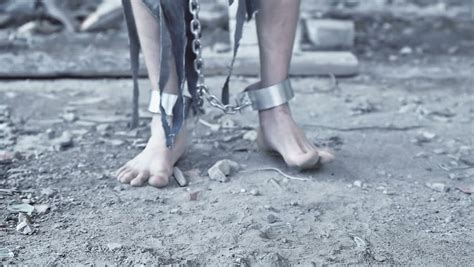 girlfriend foot slave nude