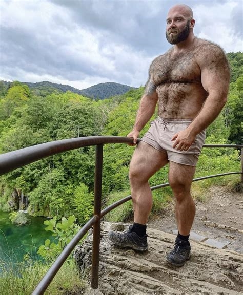 hairy_musclebear onlyfans nude