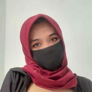 hijab twit nude