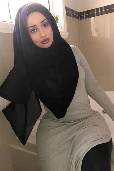 hijabi sexy nude