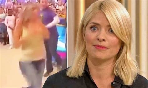 holly willoughby boob slip nude