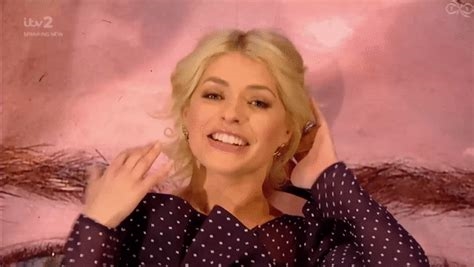 holly willoughby fakes nude