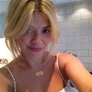 holly willoughby nudes nude