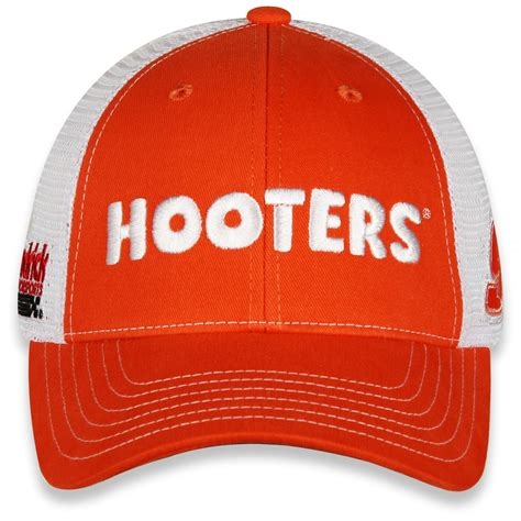 hooters hat nude