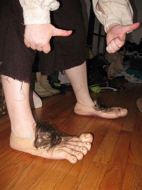how to make hobbit feet nude