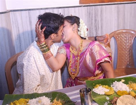indian lovers kissing nude