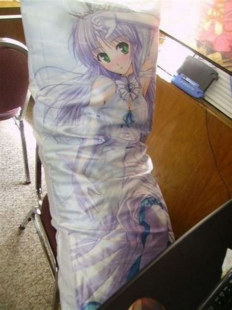 japenese love pillow nude